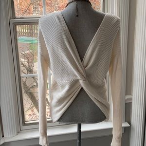 Twist back drop Off white Sweater